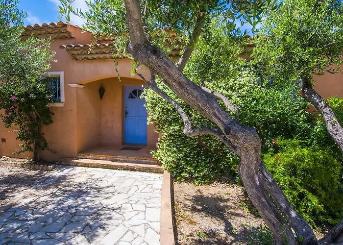 圣托佩高尔夫豪华别墅 别墅 *